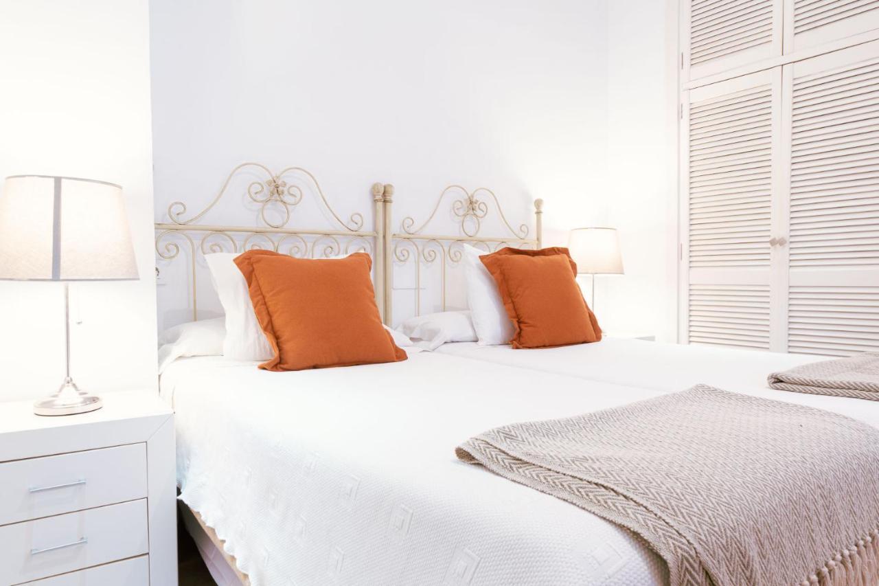 Apartamento Con Encanto En Patio Sevillano Bagian luar foto